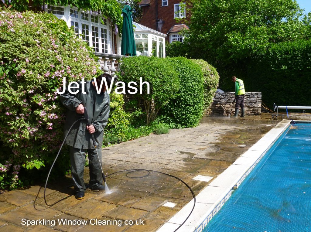 Pressure Cleaning / Jet Wash Sparkling Window Cleaning